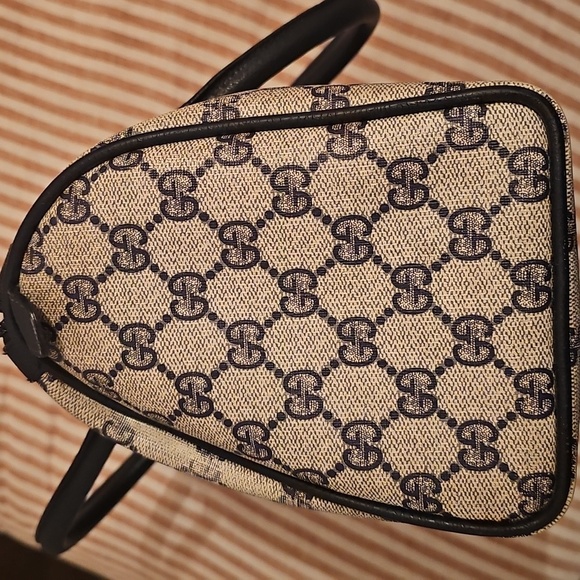 Gucci Vintage Mini Monogram Sherry Duffle - Picture 9 of 13